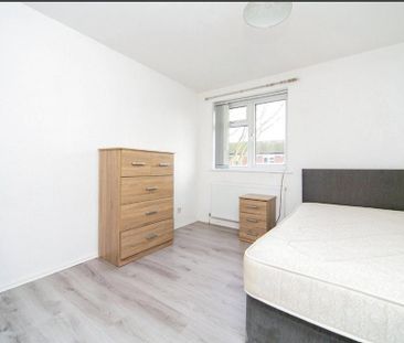 4 bedroom house to rent - Photo 2