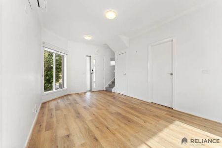 “Sunlight, Style, and a Sense of Home” - Photo 4