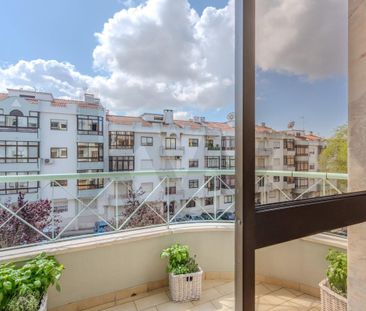 ALMADA, Setúbal Municipality - Photo 1