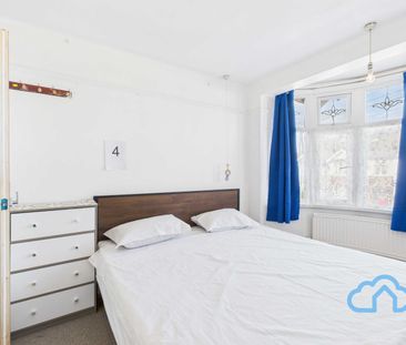 RM4 Melford Avenue | Barking | London | IG11 9HT - Photo 2