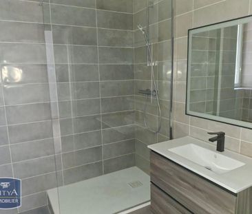 Location Appartement 3 pièces 53m² ST ETIENNE 42000 - Photo 6