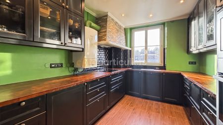 Appartement de caractère avec balcon - Bld V. Hugo - Photo 5