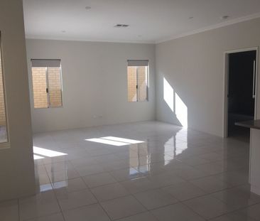 100 Ventnor Street, Scarborough, WA - Photo 3