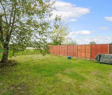 Fabulous four-bedroom detached barn conversion with superb countrys... - Photo 1