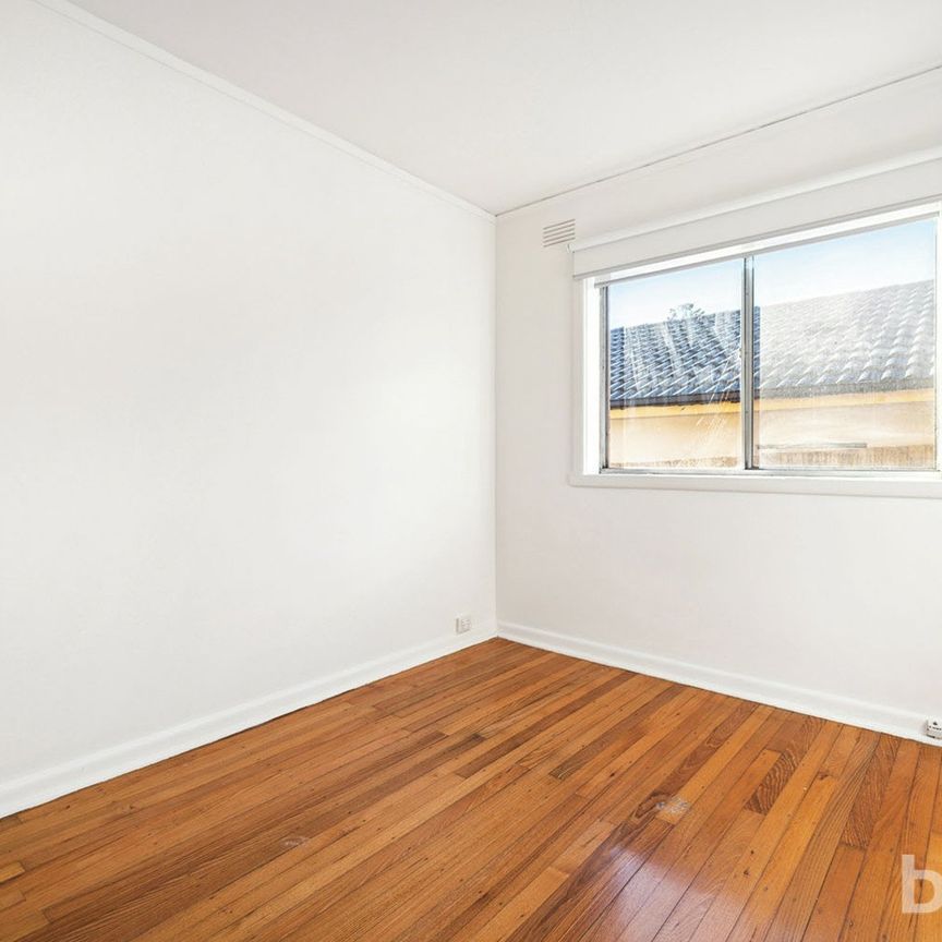 Neat and Tidy One Bedroom - Photo 1
