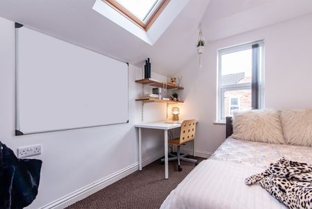 6 Bed Terraced House, Rothesay Avenue, NG7 - Photo 4