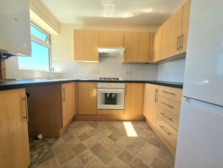 1 bedroom flat to rent - Photo 5