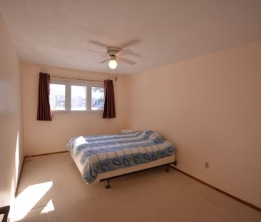 For Lease - 1463 Glen Rutley Circle, Mississauga, Ontario - Photo 6