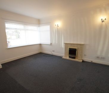 3 bedroom Detached Bungalow to let - Photo 5