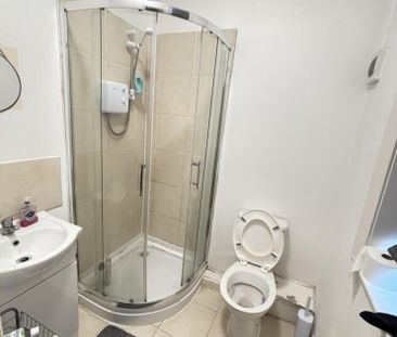 9 Talbot Avenue, Leeds, LS4 2PG - Photo 5