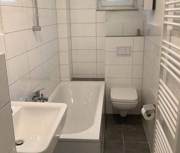 Schöne EG-Wohnung mit Balkon in Überruhr-Hinsel - Photo 2