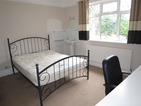 7 bedroom detached house to rent - Photo 2