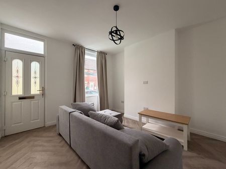 2 Bed Terraced House, Rosetta Road, NG7 - Photo 5