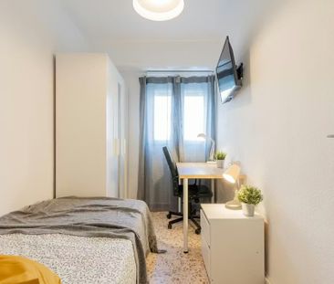 Avinguda de Blasco Ibez, Valencia, Valencian Community 46022 - Photo 6