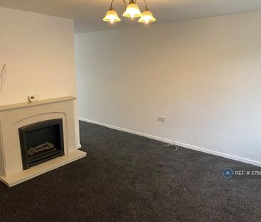3 bedroom semi-detached house to rent - Photo 6