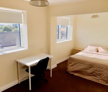 2 Bed Apartment - Photo 2