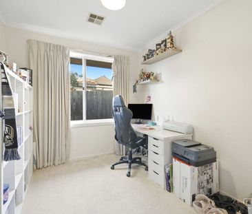 Family home located in Darley - Photo 3