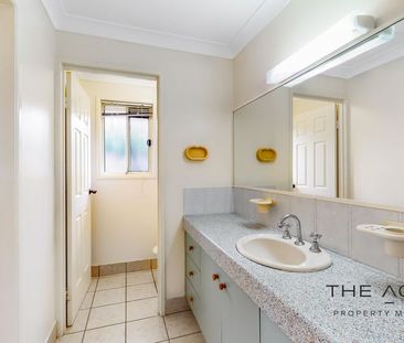 Charming Family Home in Desirable Norman Gardens! - Photo 6