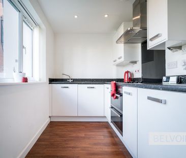 2 bedroom flat to rent - Photo 5