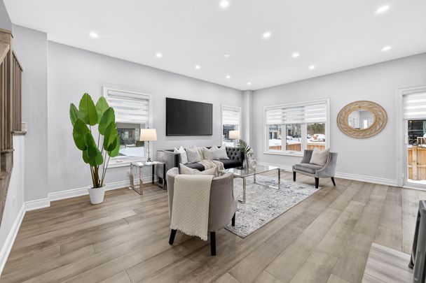 For Lease - 32 Ballinger Way, Uxbridge, Ontario - Photo 1