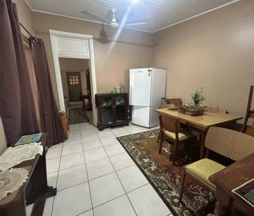 Spacious 2-Bedroom Upper-Level Unit in Prime Ballina Location - Photo 2