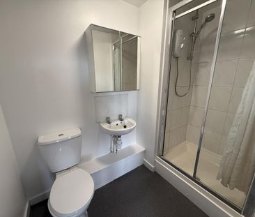 2 bedroom flat to rent - Photo 5