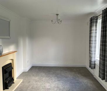 2 bedroom semi-detached house to rent - Photo 4