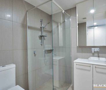 Modern Luxury- $450.00 pw- Including Utilities - Photo 1