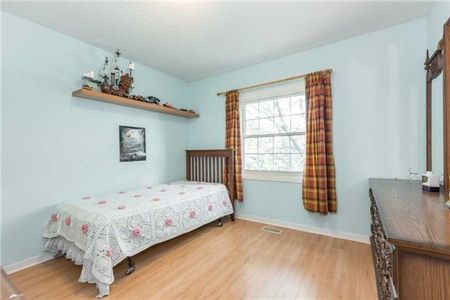 For Lease - 242 Raymerville Drive, Markham, Ontario - Photo 2