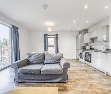 Wey Corner, Guildford - 2 bedrooms Property for lettings - Seymours - Photo 1