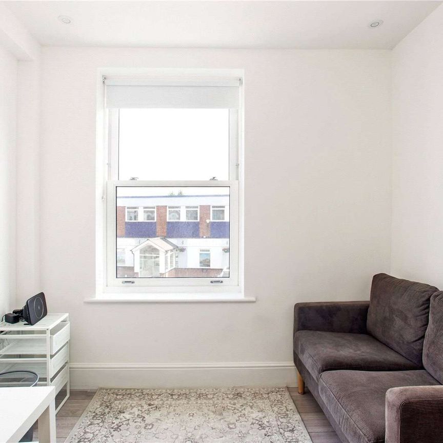 A modern two bedroom apartment. - Photo 1