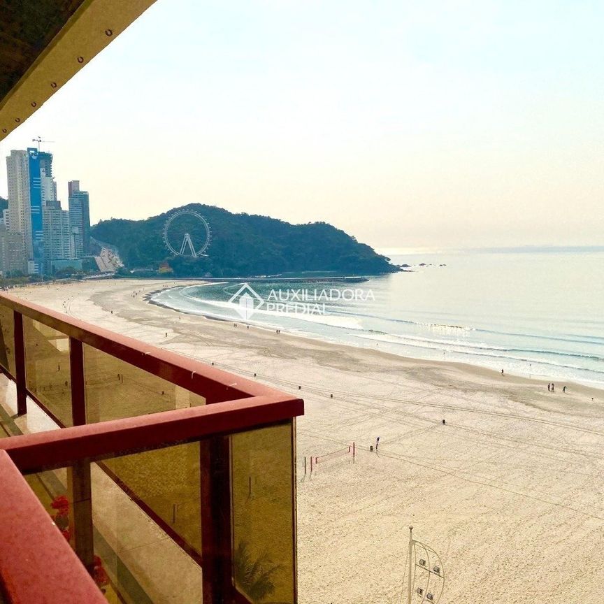 Apartamento com 3 quartos e 175m² para alugar em Centro, Balneário Camboriú. - Photo 1
