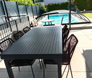 All Inclusive Family Home close to VIC - Photo 6