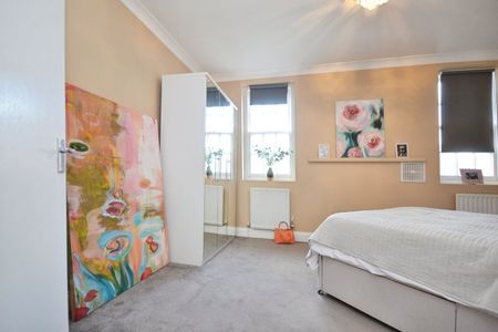 Flat to rent - Pickhurst Lane, Bromley, BR2 - Photo 4