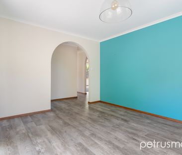 Convenient Family Home - Photo 4