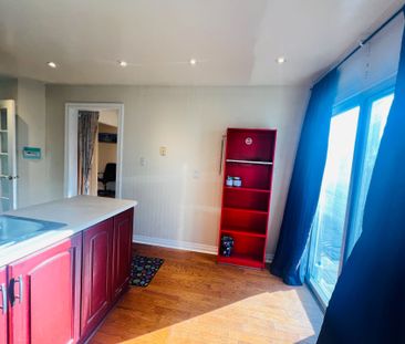 For Lease - 9 Empringham Drive, Toronto, Ontario - Photo 2