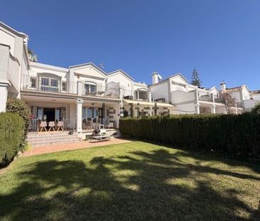 Alquiler de chalet pareado en Avenida Valle del Golf - Photo 6