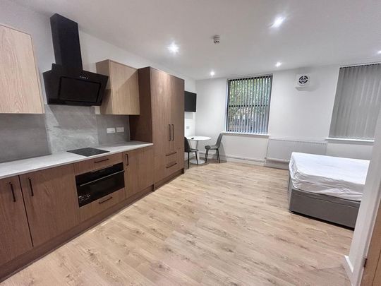 Studio to rent - Photo 1