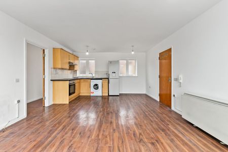 London Road, Mitcham, CR4 - Photo 5