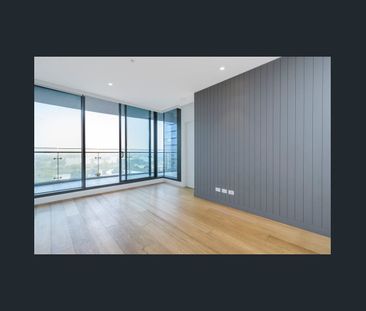 Lake Views & Contemporary Living in Emerald - Photo 1