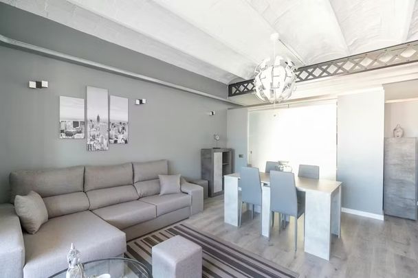 Carrer de Trafalgar, Barcelona, Catalonia 08010 - Photo 1