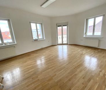 SEHR HELLE, NEU AUSGEMALTE 72m2-WOHNUNG MIT LIFT IN HAUPTBAHNHOFSNÄ... - Photo 5