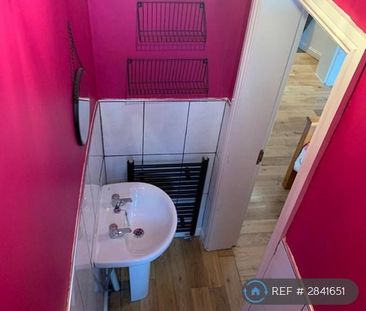 1 bedroom flat to rent - Photo 6