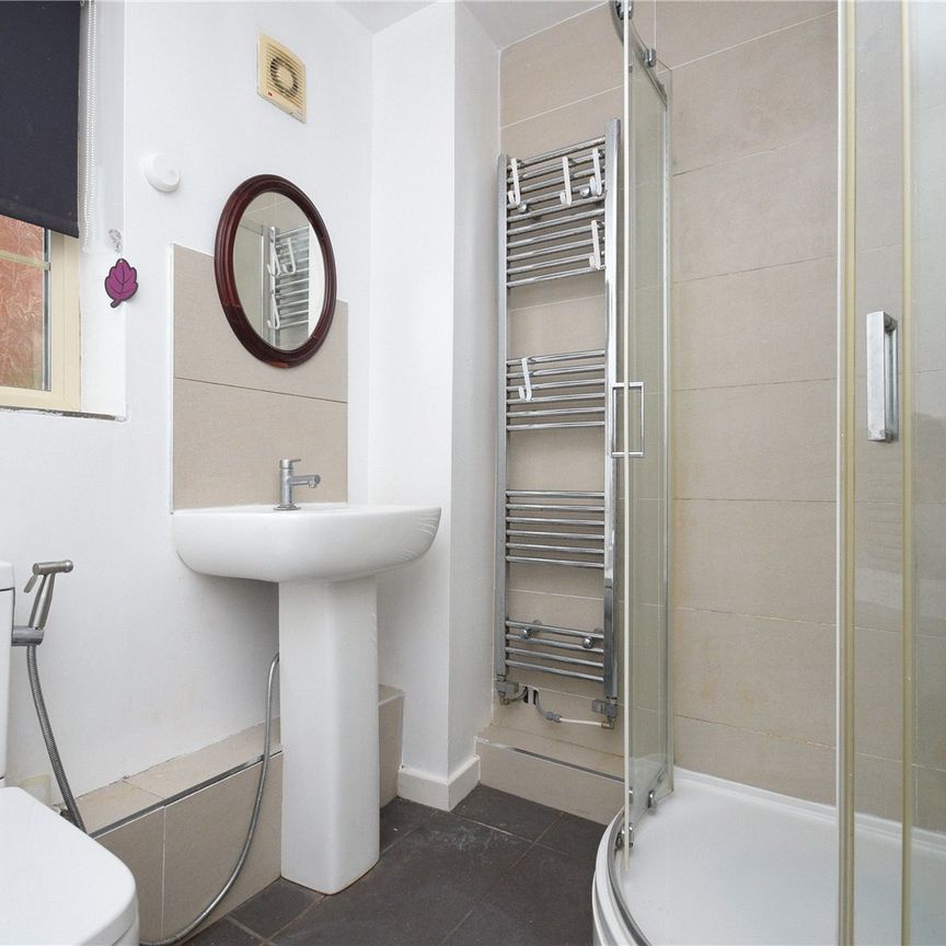 15, Raynville Way, Leeds, West Yorkshire, LS12 2JZ - Photo 1