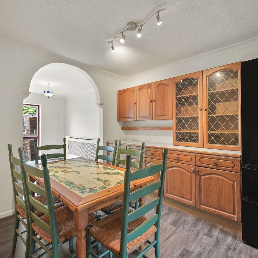 3 bedroom house to rent, - Photo 1