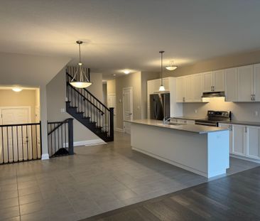 For Lease - 14 Sportsman Hill Street Unit# Upper Level, Kitchener, ... - Photo 4