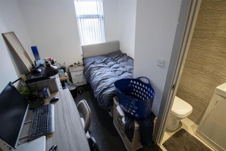 7 bedroom house to rent - Photo 2