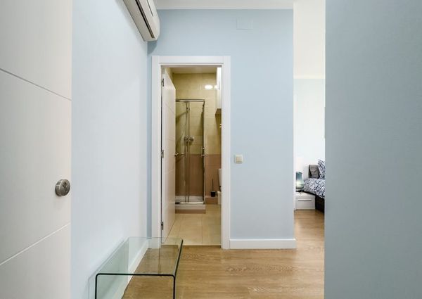 Carrer Nou de la Rambla, Barcelona, Catalonia