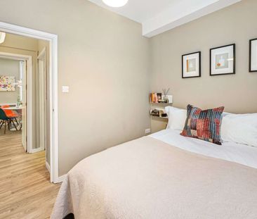 A well-presented one bedroom apartment - Photo 3