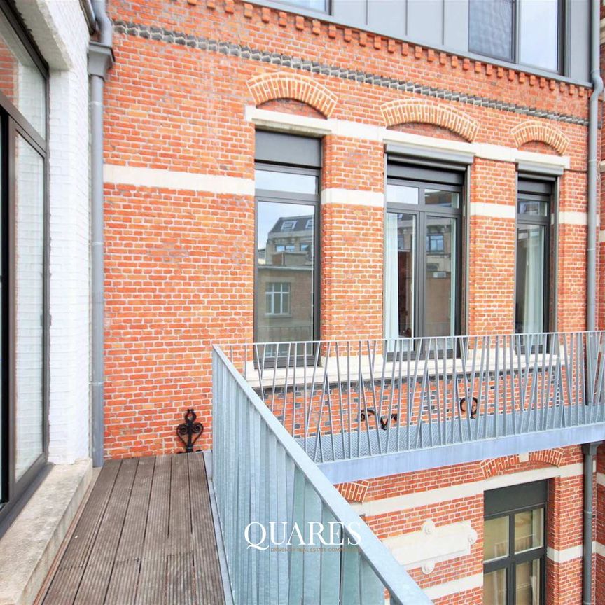 Ruim appartement met 2 slaapkamers en terras vlakbij de Meir! - Photo 1